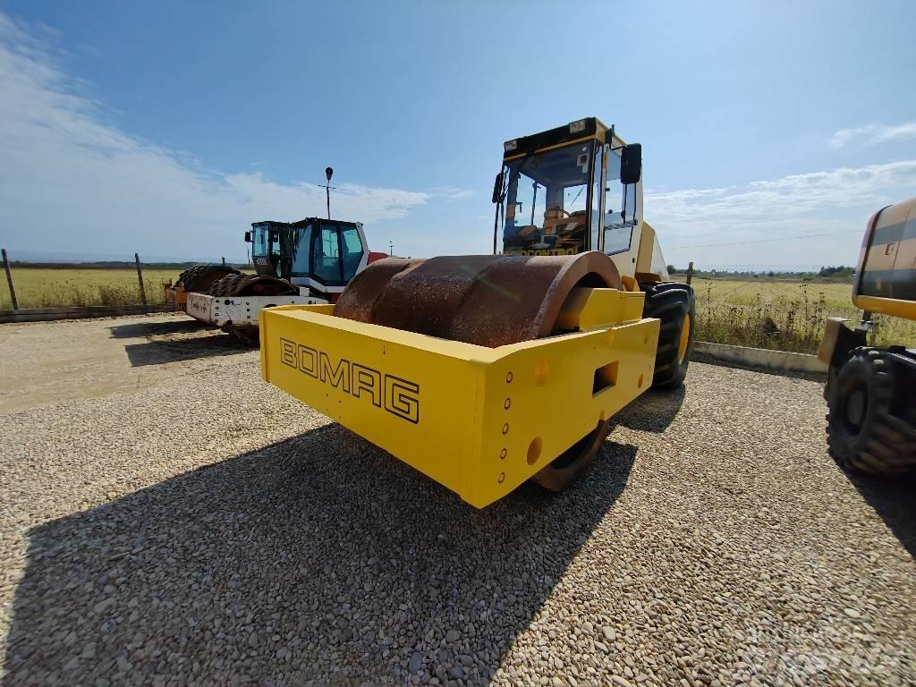 Bomag BW 225 D-3 Walce dwubębnowe