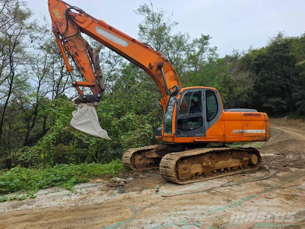 Doosan DX 220 LCA Koparki gąsienicowe