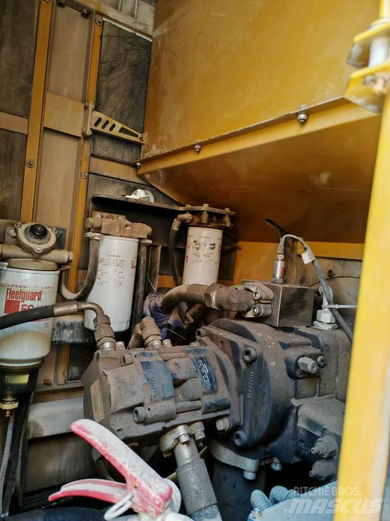 Sany SCC550A Żurawie gąsienicowe