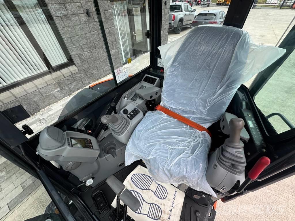 Hitachi ZX 33 U-6CLR Minikoparki
