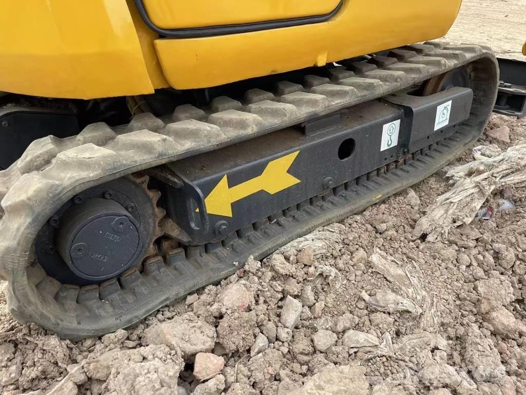 Komatsu PC18 Minikoparki