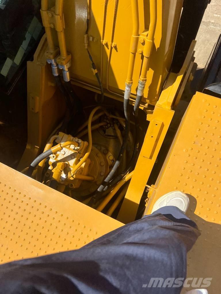 CAT 325D Koparki gąsienicowe