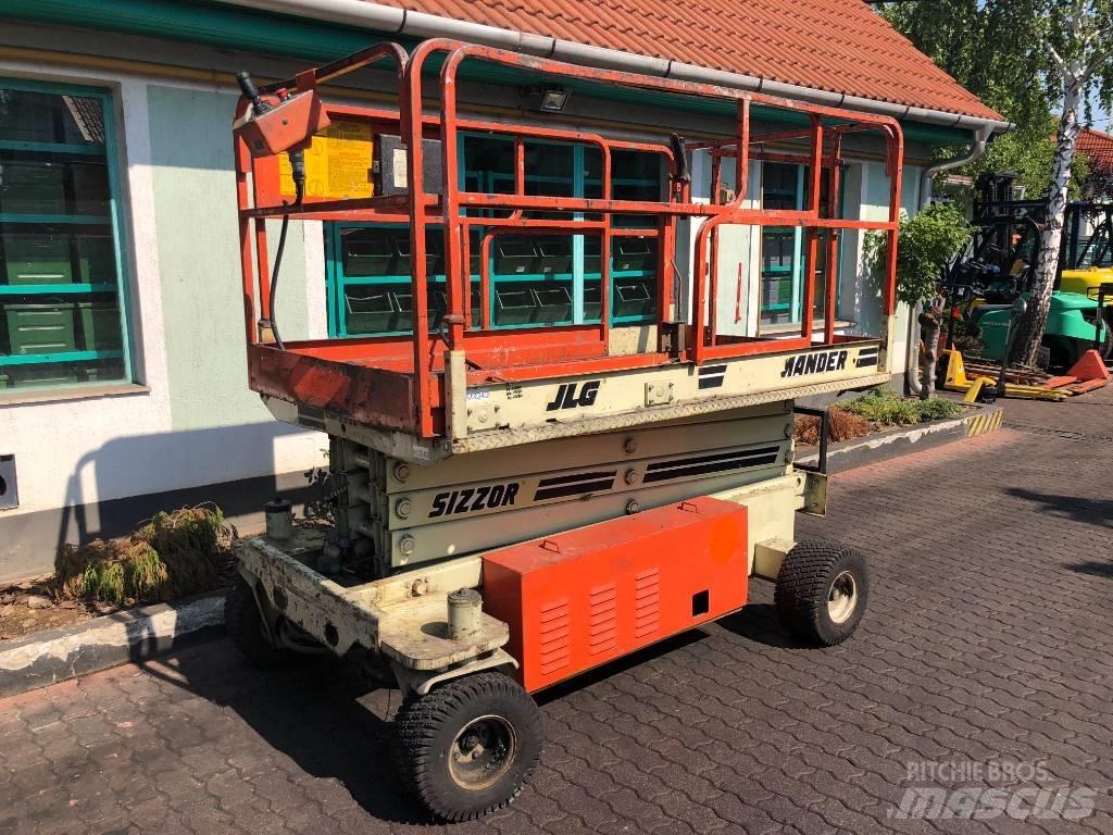 JLG CM2558    V-3343 Podnośniki masztowe