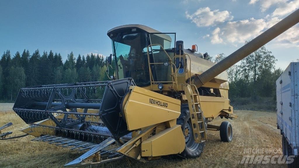 New Holland TC 54 Kombajny zbożowe