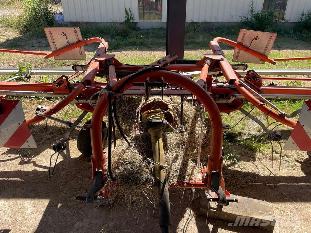 Fella TH 800 Zgrabiarki i przetrząsacze