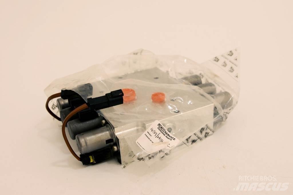JCB GA VALVE BLOCK Silniki