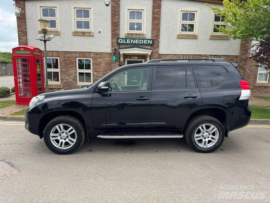 Toyota Landcruiser Samochody osobowe