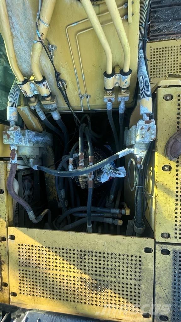 CAT 330 C LC Koparki gąsienicowe