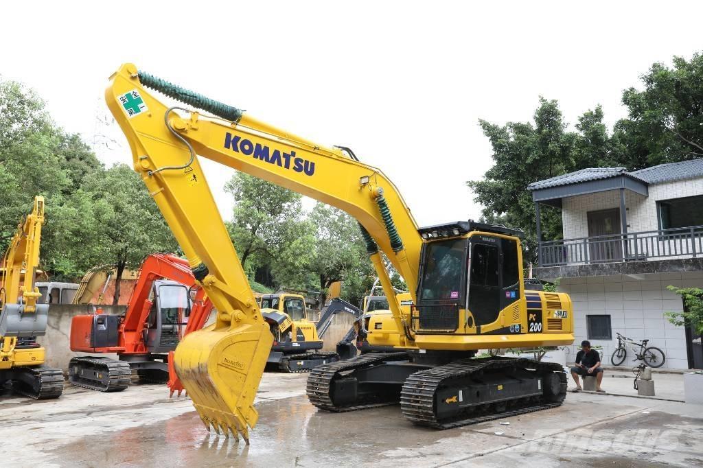 Komatsu PC 200-8 Minikoparki