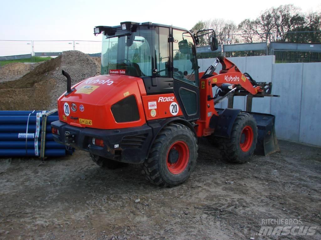 Kubota R 082 Ładowarki kołowe