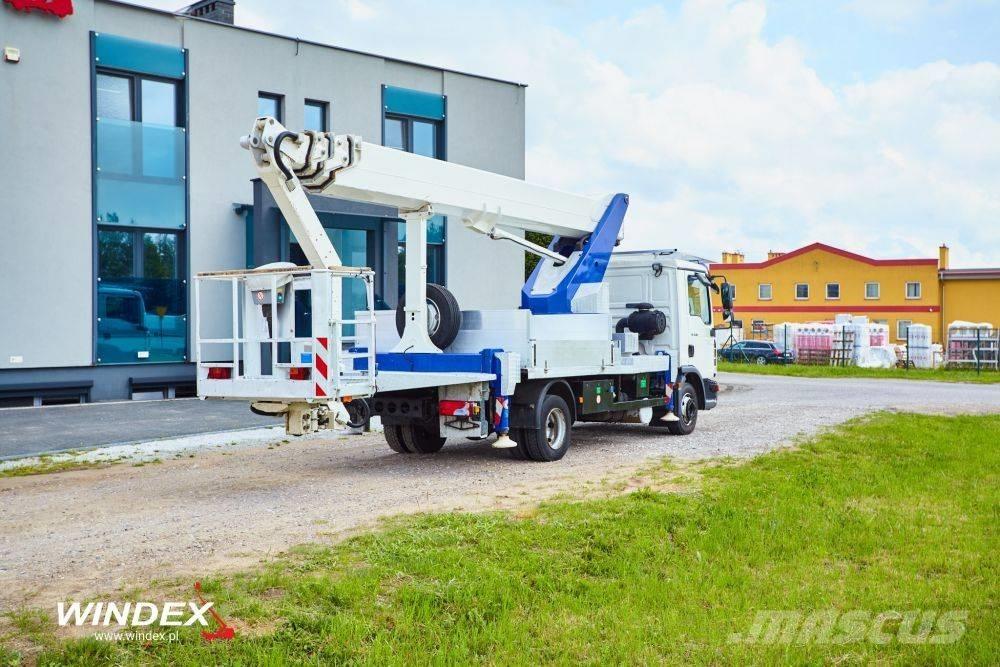 Wumag WT 300 Podnośniki koszowe