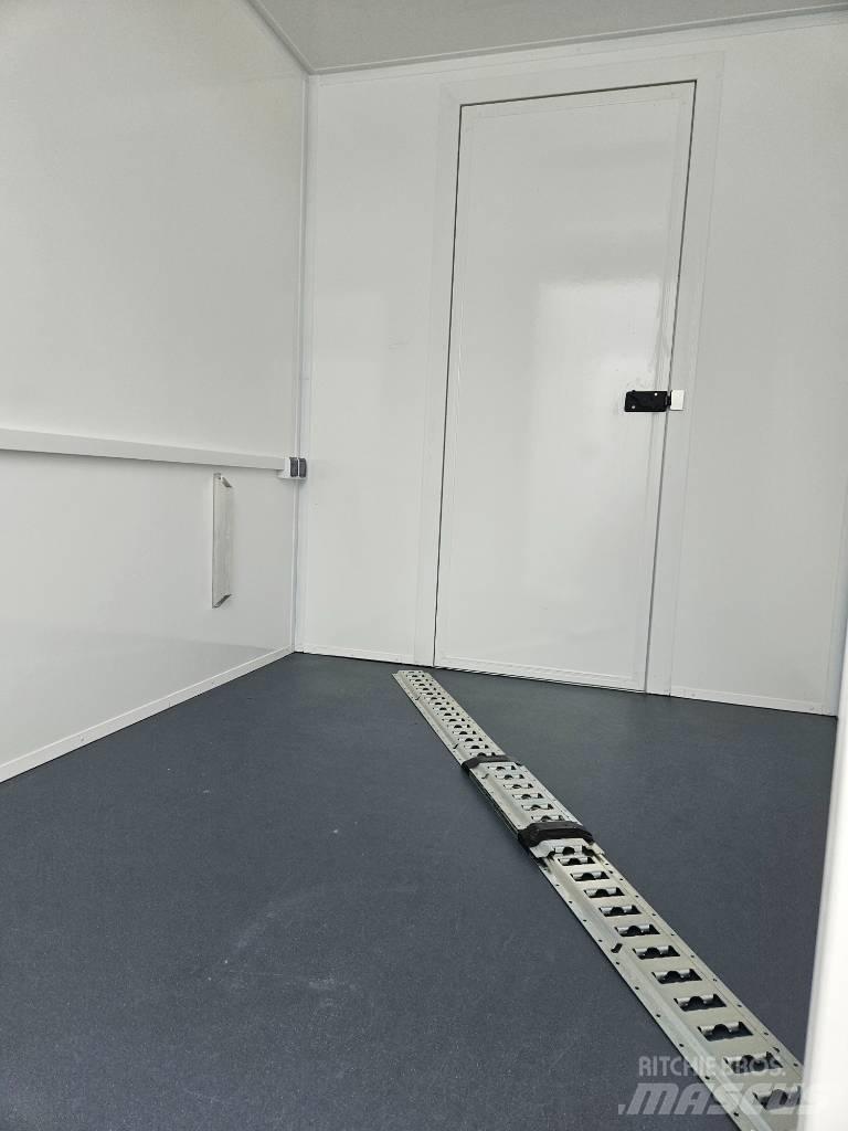 MAN TGE 3.140  4x4 Samochody dostawcze ze skrzynią zamkniętą