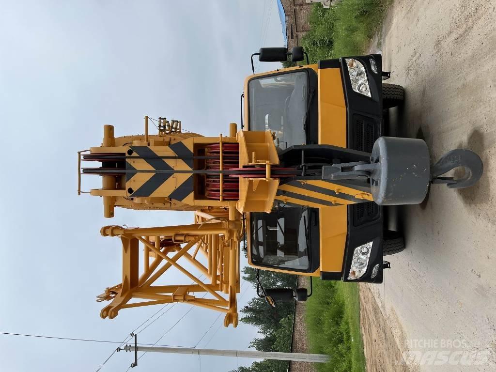 XCMG QY130K-1 Żurawie szosowo-terenowe