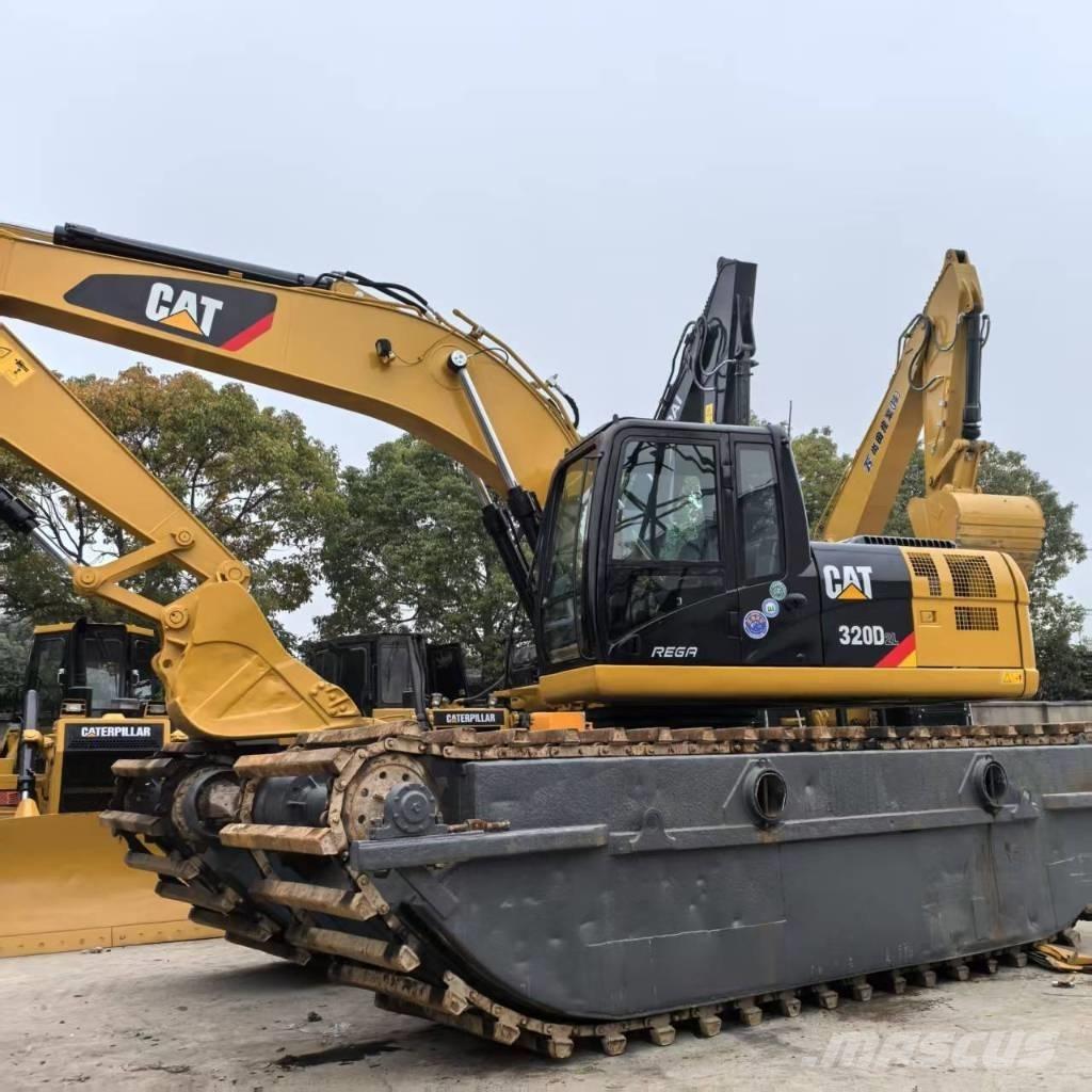 CAT 320 D Koparki pływające - amfibie