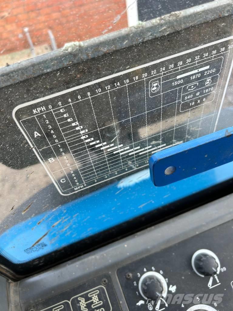 New Holland 8360 Ciągniki rolnicze