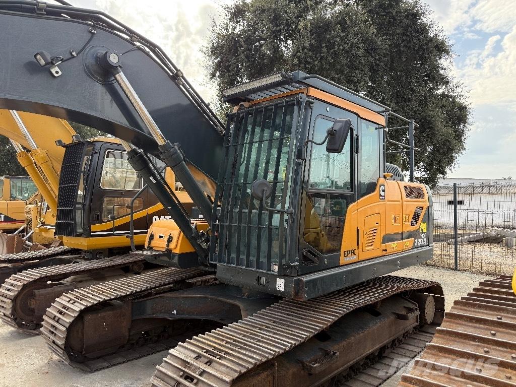 Hyundai HX 220 AL Koparki gąsienicowe