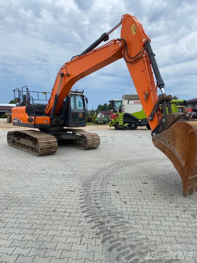 Doosan DX 225 LC Koparki gąsienicowe