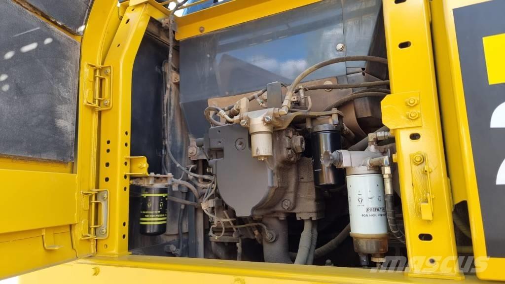 Komatsu PC 210 LC-11 Koparki gąsienicowe