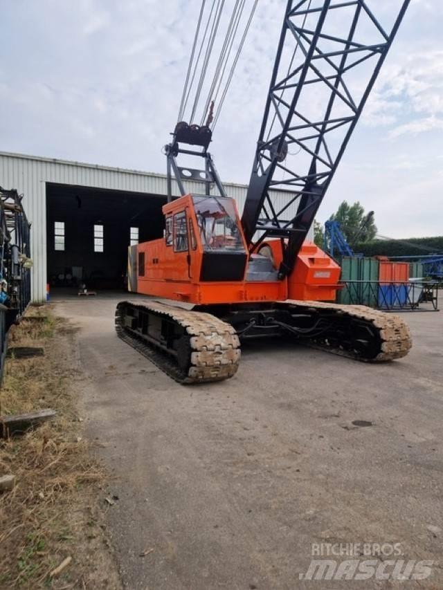 Hitachi KH 180-3 Żurawie gąsienicowe