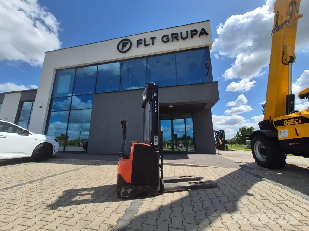 Toyota SWE140 Wózki widłowe unoszące z dyszlem