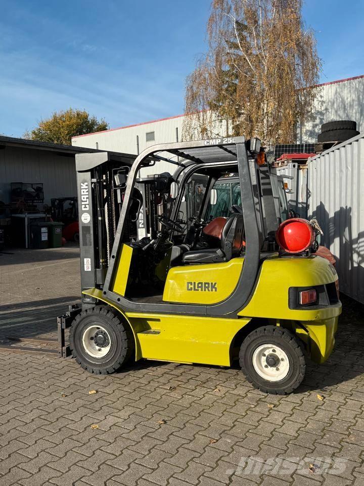 Clark CMP 25 L Wózki LPG