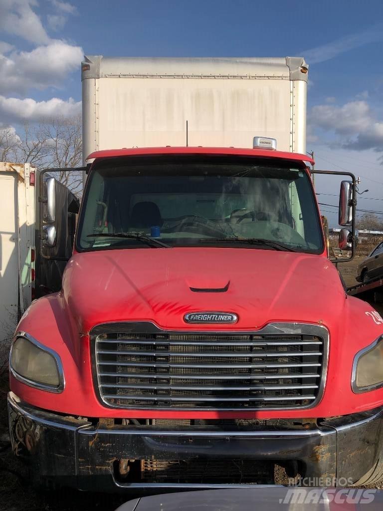 Freightliner m2 Samochody ciężarowe ze skrzynią zamkniętą