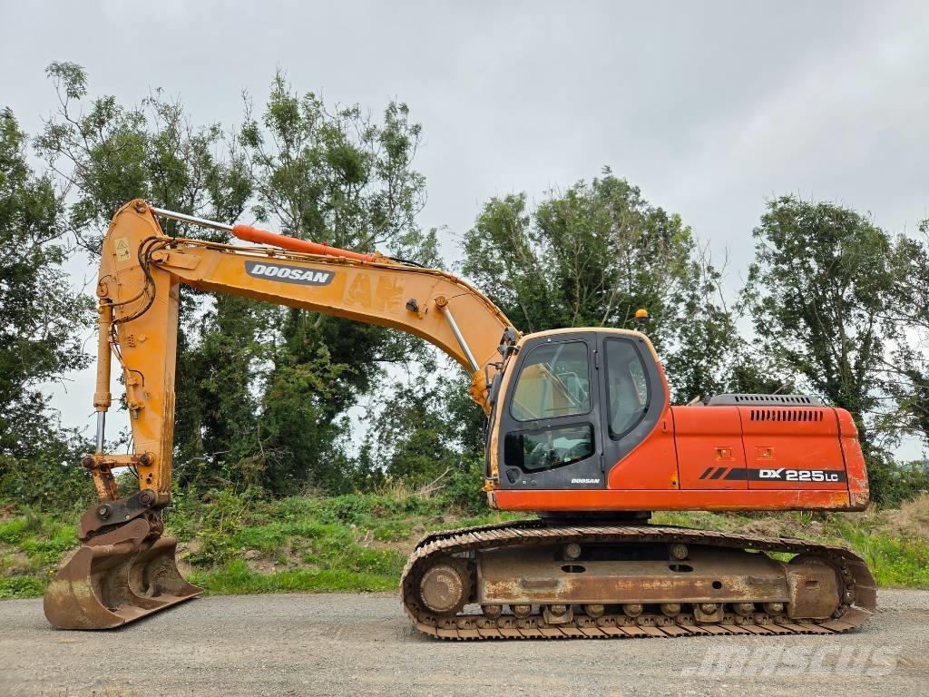 Doosan DX 225 LC Koparki gąsienicowe