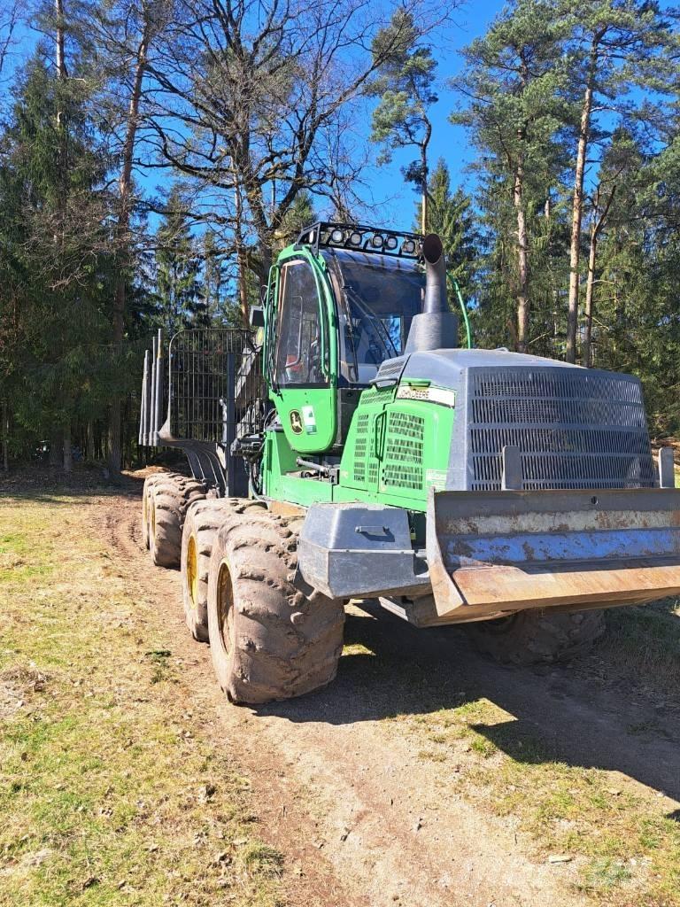 John Deere 1110 G Forwardery