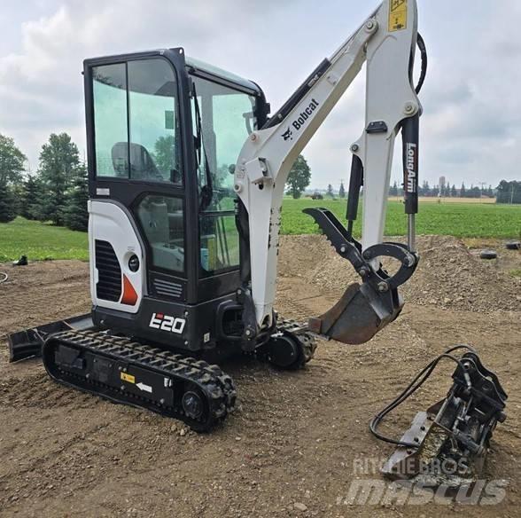 Bobcat E20 Minikoparki