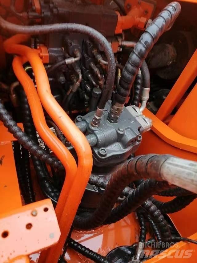 Doosan 225 LC-9 Koparki gąsienicowe