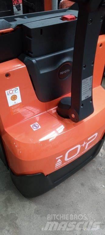 Toyota LWE 200 Wózki widłowe unoszące