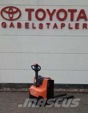 Toyota LWE 200 Wózki widłowe unoszące