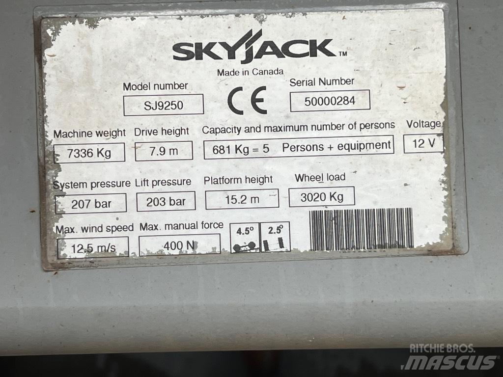 SkyJack SJ 9250 Podnośniki nożycowe