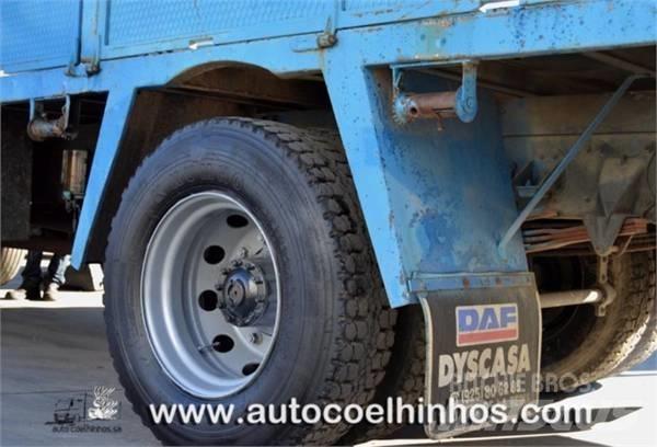 DAF 1900 Turbo Ciężarówki typu Platforma / Skrzynia