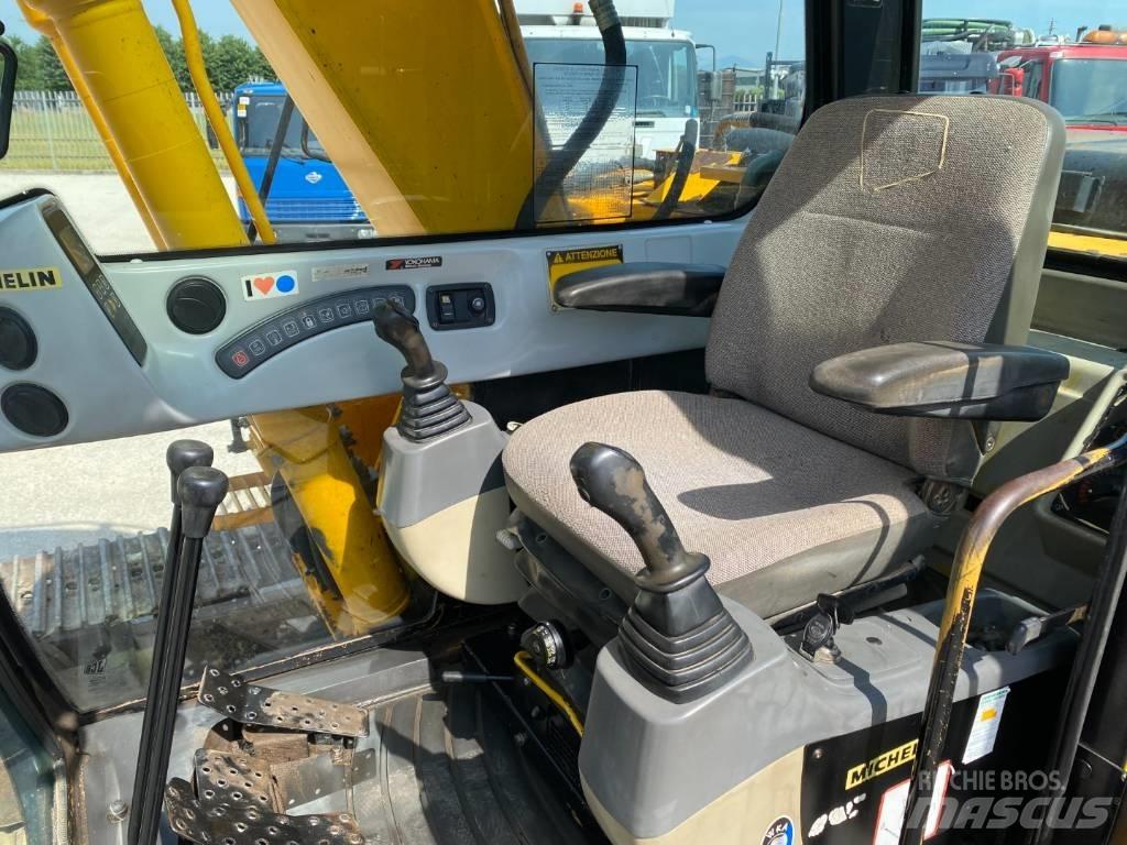 JCB JS 130 Koparki gąsienicowe