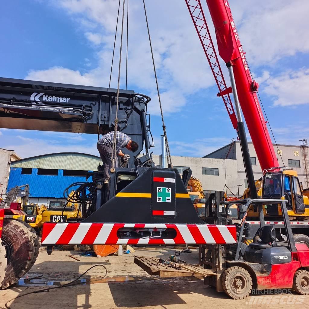 Kalmar DRF 450 Wózki typu Reachstacker