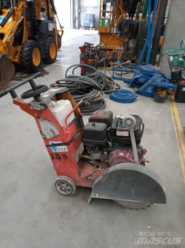 Husqvarna FS400LV Maszyny budowlane - Inne