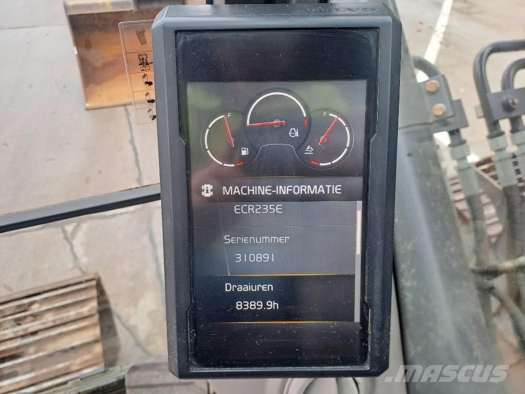 Volvo ECR 235 E Koparki gąsienicowe