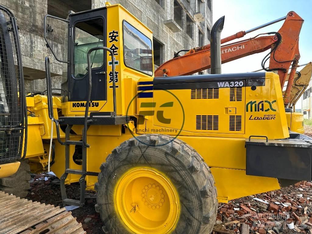 Komatsu WA 320 Ładowarki kołowe