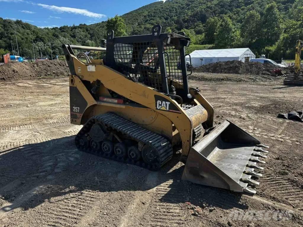 CAT 257 Ładowarki gąsienicowe