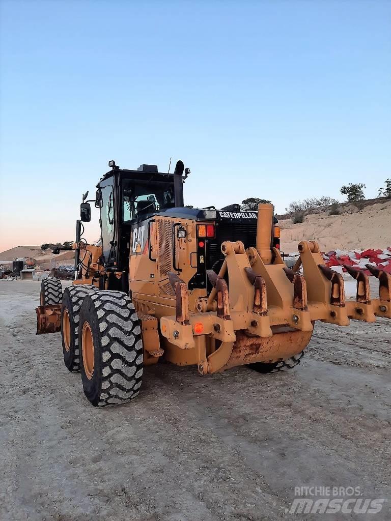 CAT 14 M Równiarki