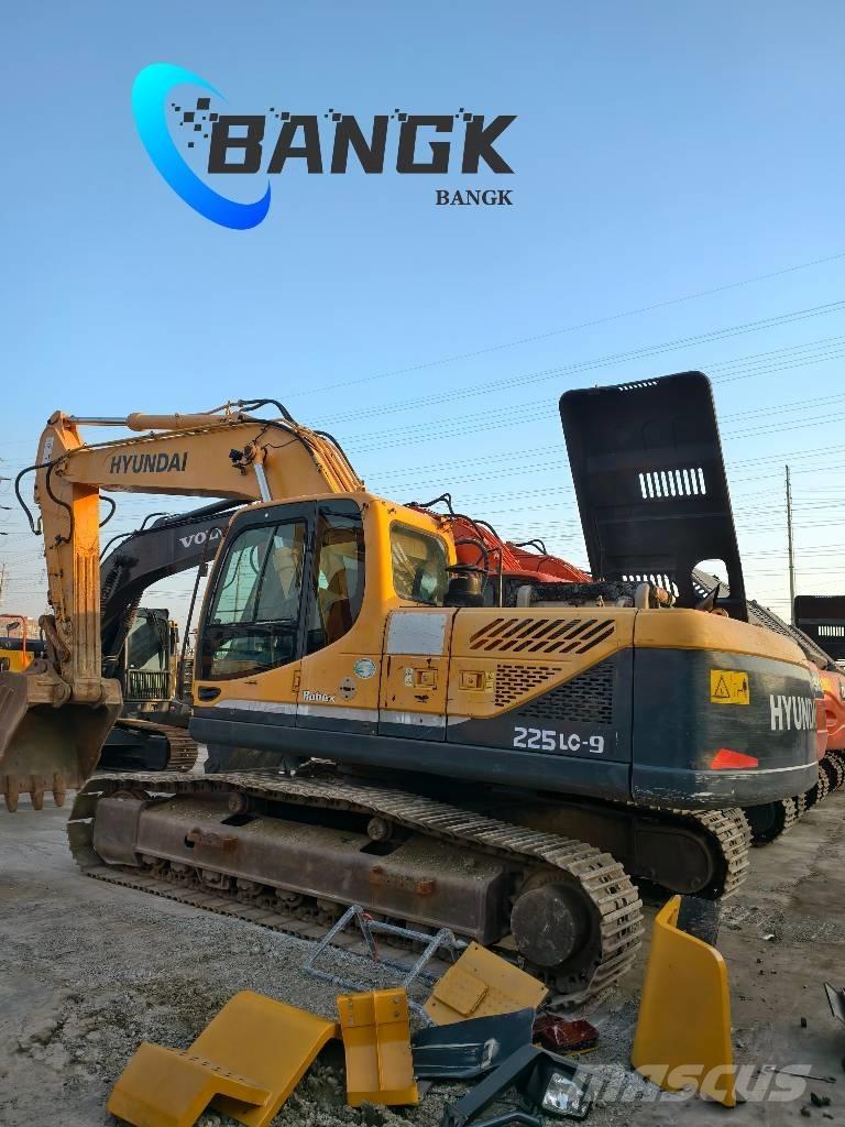 Hyundai 225LC-9T Koparki gąsienicowe