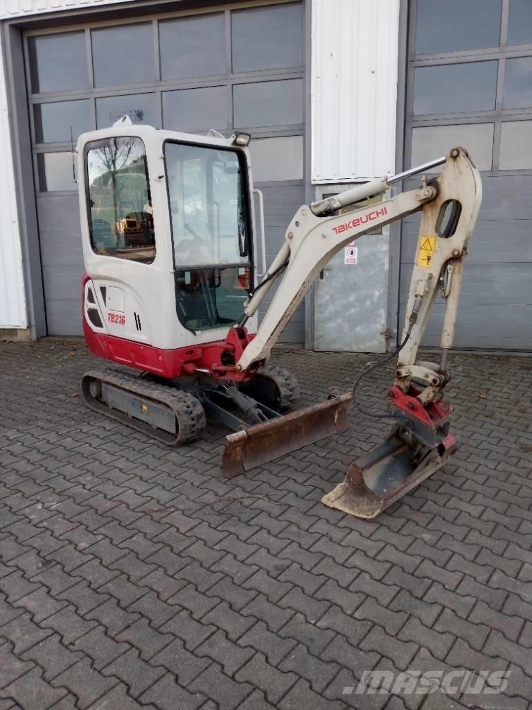 Takeuchi TB 216 Minikoparki