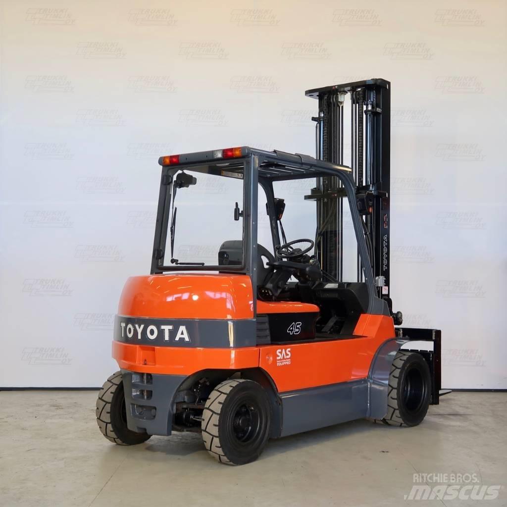 Toyota 7FBMF45 Wózki elektryczne