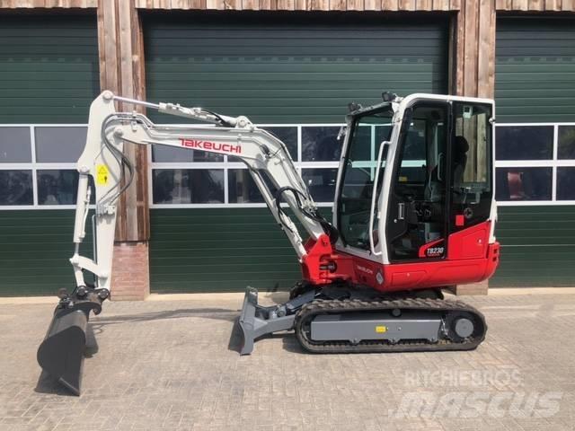Takeuchi TB230 Minikoparki