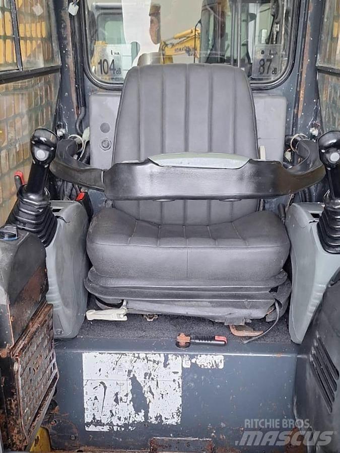 Komatsu CK35 Miniładowarki