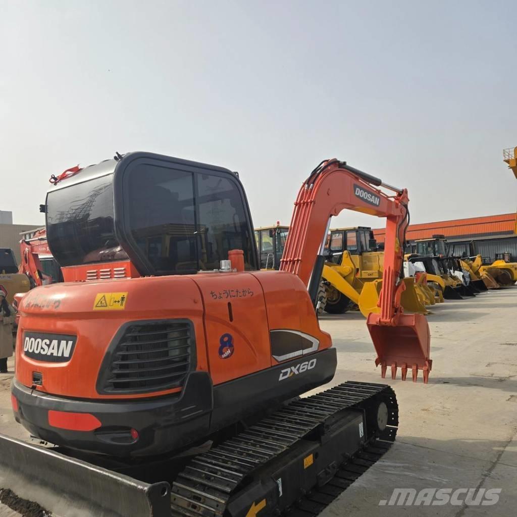 Doosan DX 60 Minikoparki