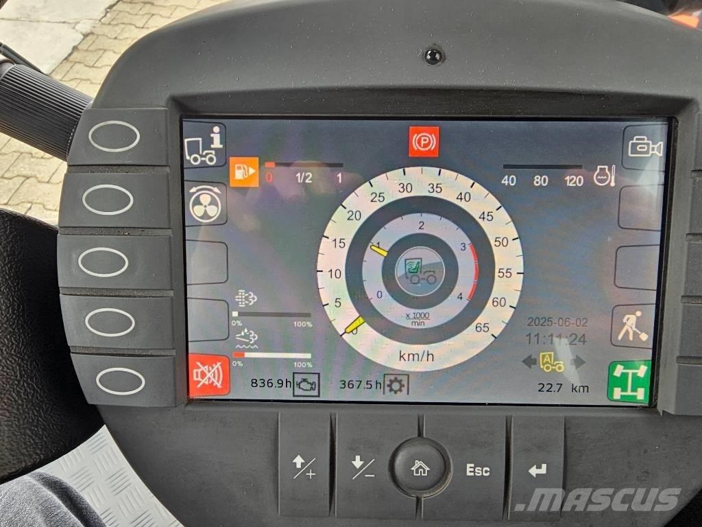 Kärcher MC250 Zamiatarki - Zgarniarki - Odśnieżarki