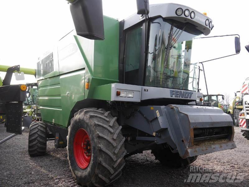 Fendt 8350 Kombajny zbożowe