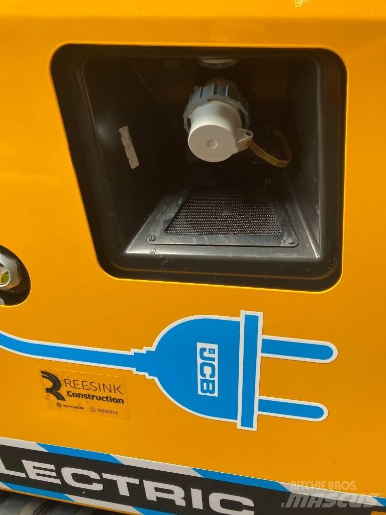 JCB 19 C-IE Minikoparki